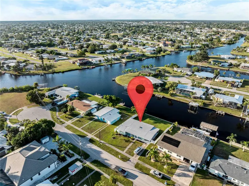 581 Lindley Ter, FL