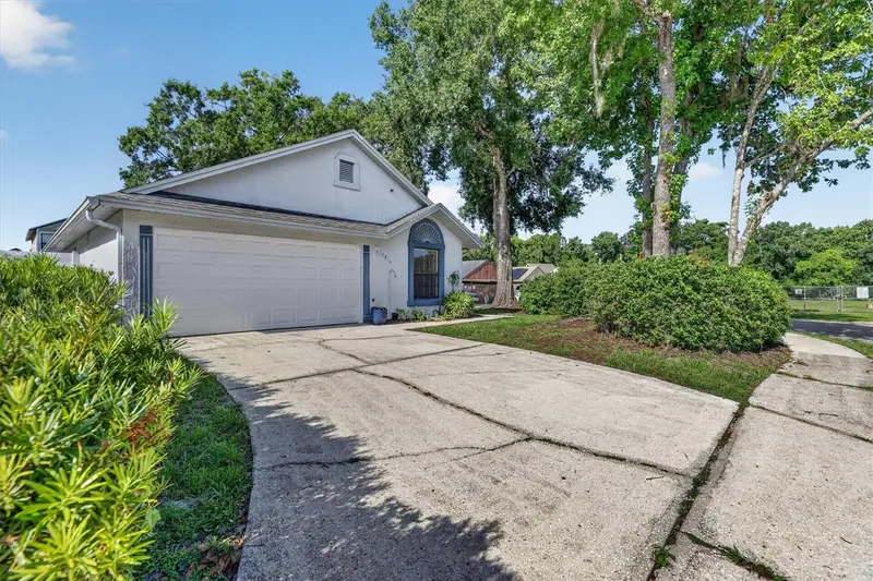1214 Creekbottom Cir, FL