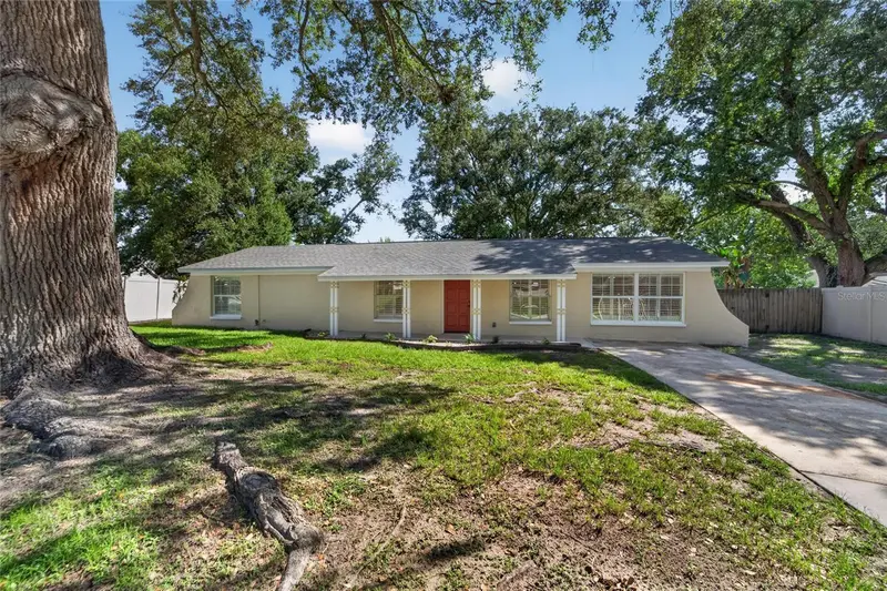 522 Highview Cir N, FL