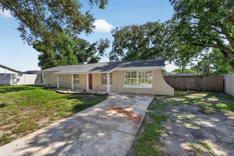 522 Highview Cir N, FL