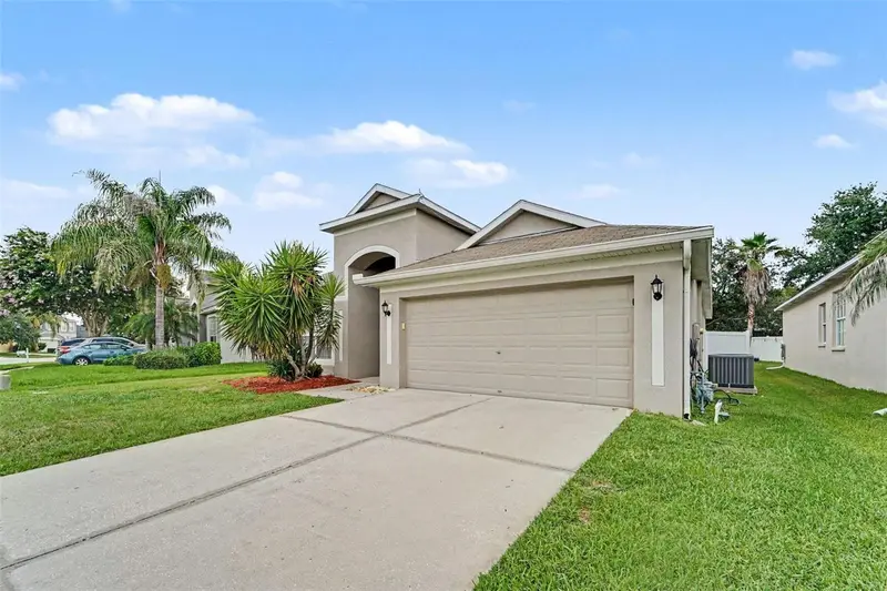 4906 Pennecott Way, FL