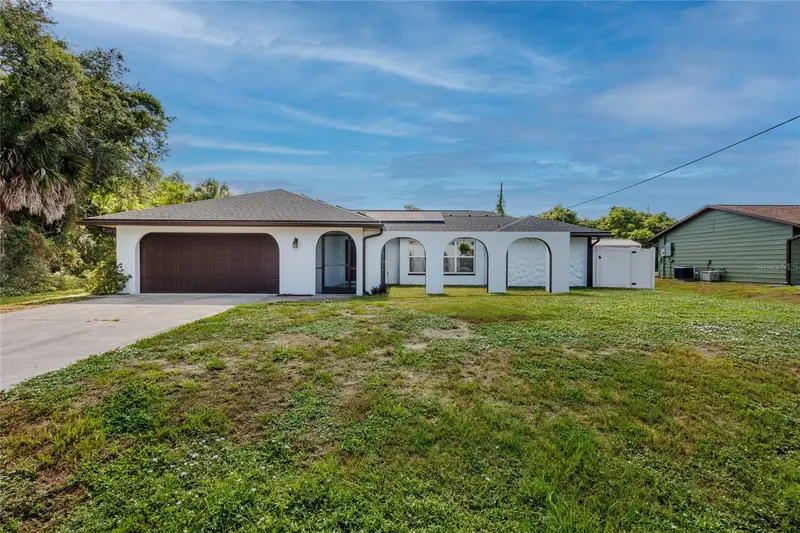 2772 Auburn Blvd, FL
