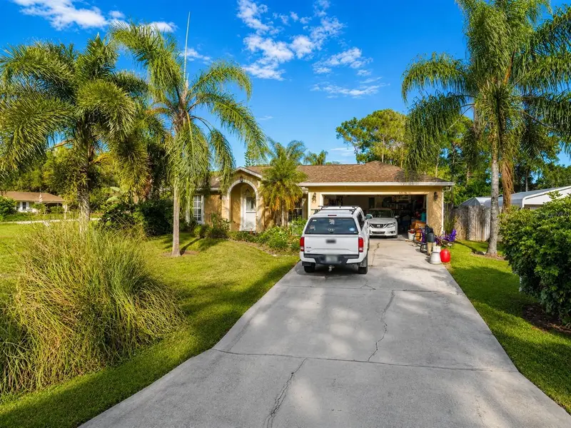 849 Happiness Ave Sw, FL