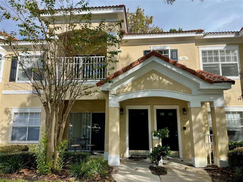 723 Arbor Lakes Cir #723, FL