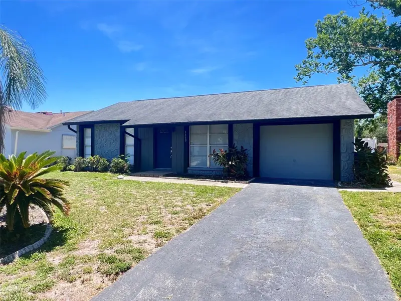 3339 Van Nuys Loop, FL