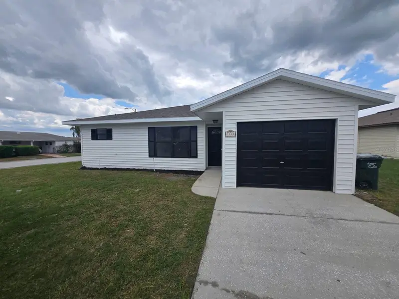 3250 Pebble Bend Dr, FL