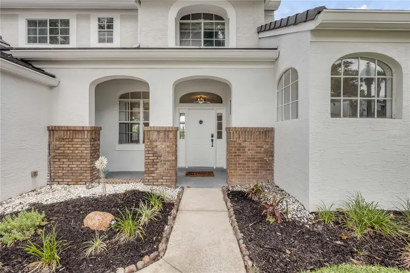 130 Wimbledon Cir, FL
