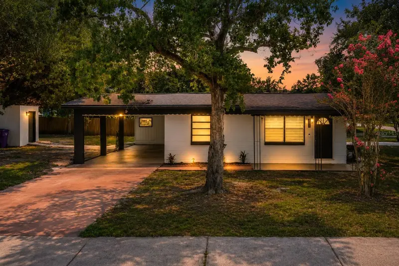 438 California Ave, FL