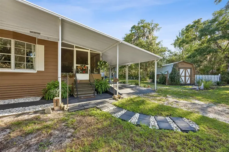 110 Plumosa Dr, FL