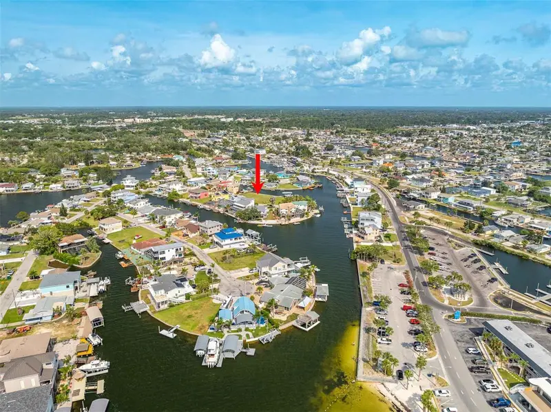 6520 Louise Ct, FL