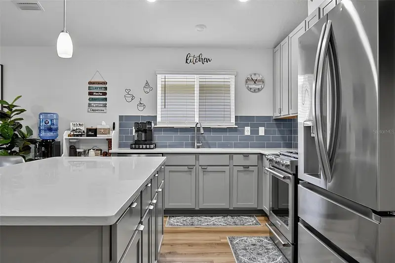 7 Signet Ct, FL
