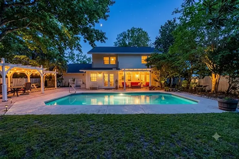31 Wendover Ln, FL