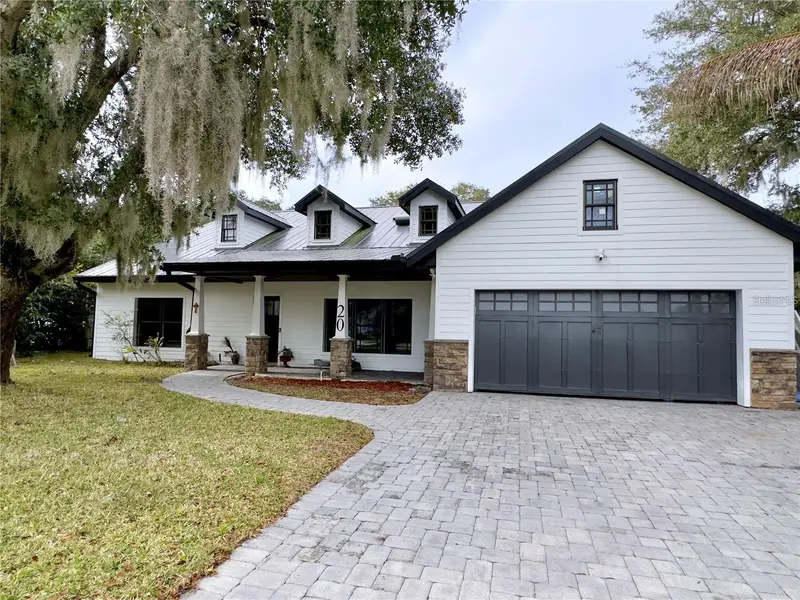 20 Oakdale St, FL
