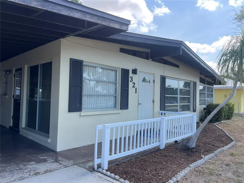 321 Alba St E, FL