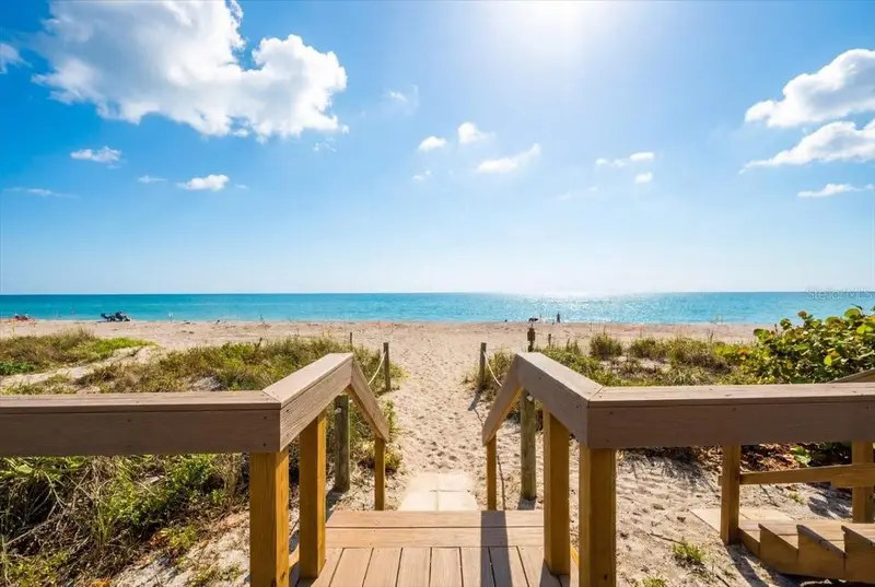 1480 Gulf Blvd #202, FL