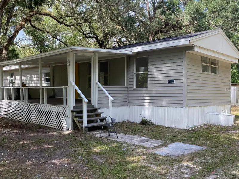 19429 Mccloy Cir, FL