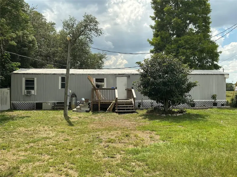 3245 E Main St #17, FL