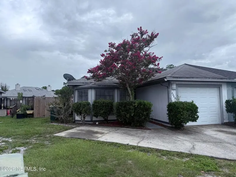 2288 Ironstone Dr E, FL