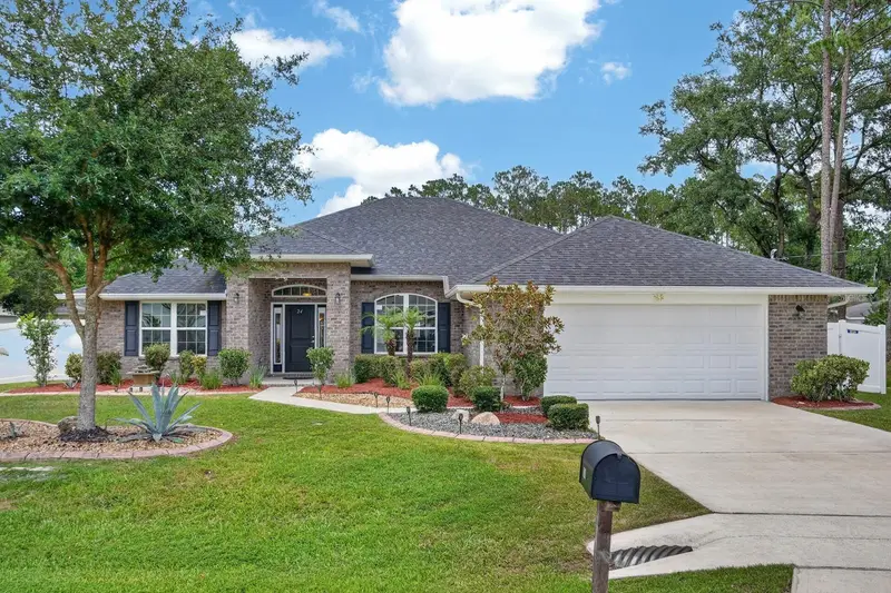 24 Lincoln Ln, FL