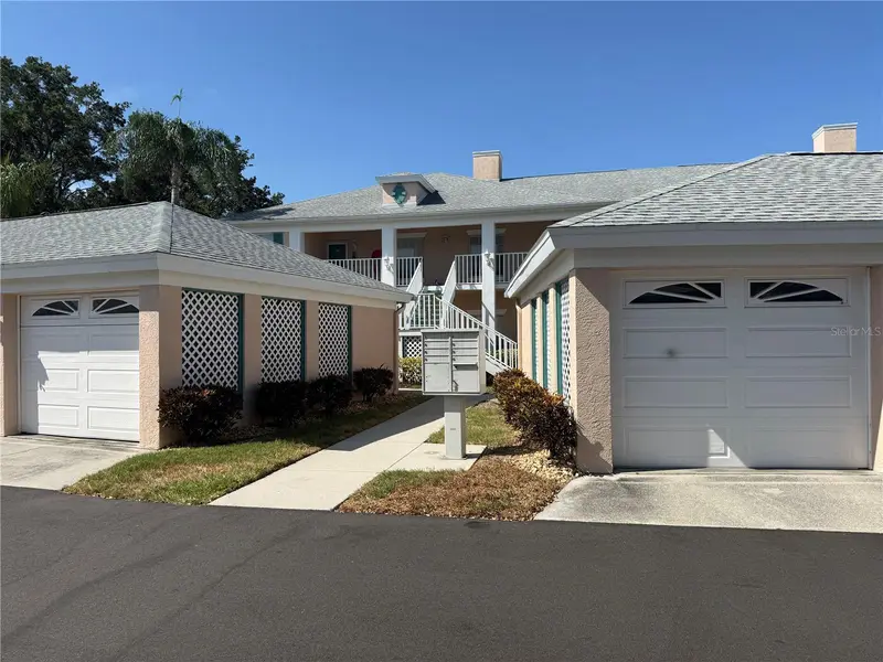 4211 Caddie Dr E #202, FL