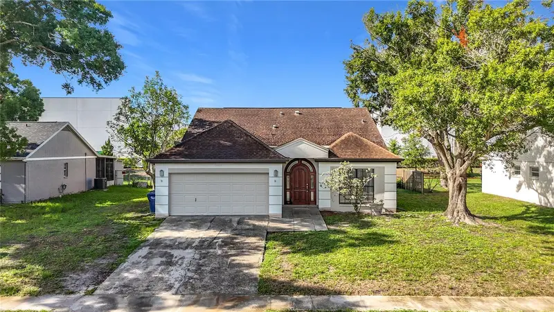 5664 25th Street Cir E, FL