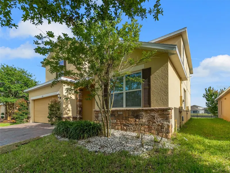 624 Sardinia Cir, FL