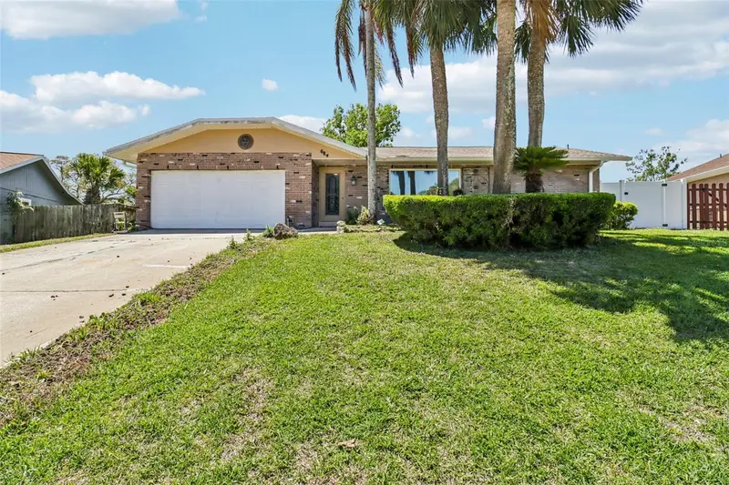 684 Reillys Rd, FL