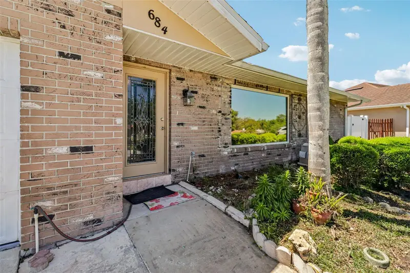 684 Reillys Rd, FL