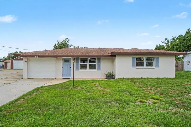 3321 Dauphine St, FL
