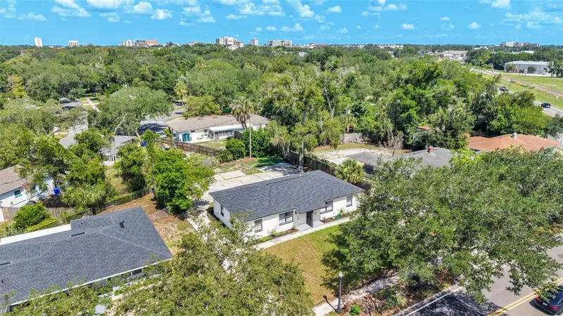 621 Hollingsworth Rd, FL