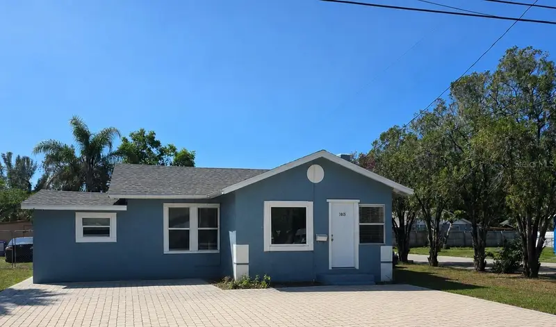 1015 23rd Ave W, FL