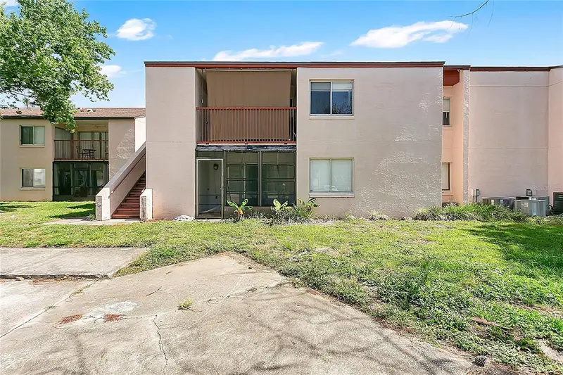2504 Citrus Club Ln #301, FL
