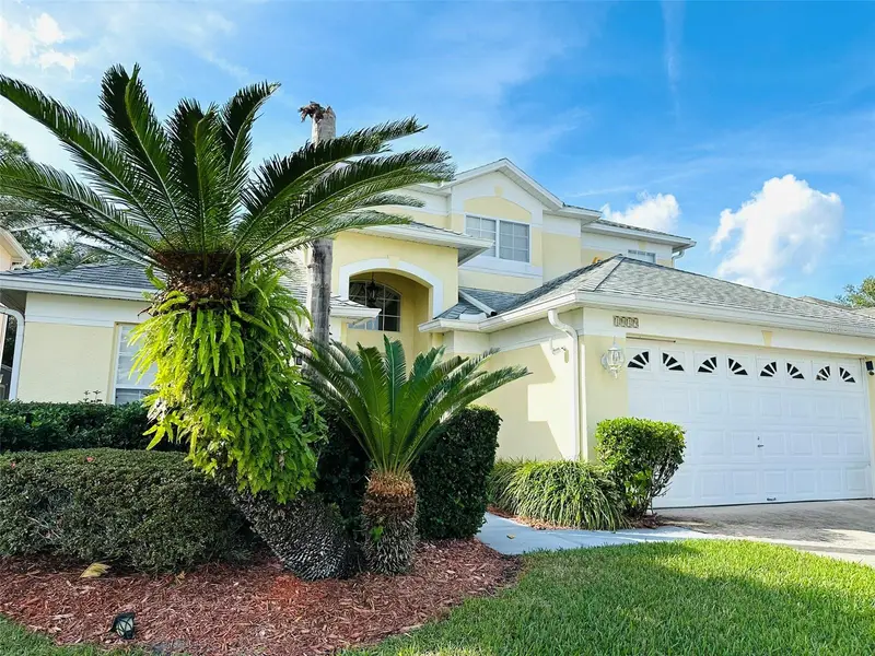 1049 Lake Berkley Dr, FL