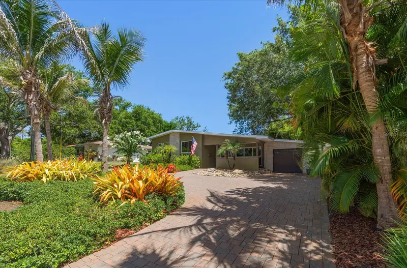 308 Barbara Cir, FL