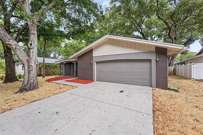 2431 Grove Ridge Dr, FL