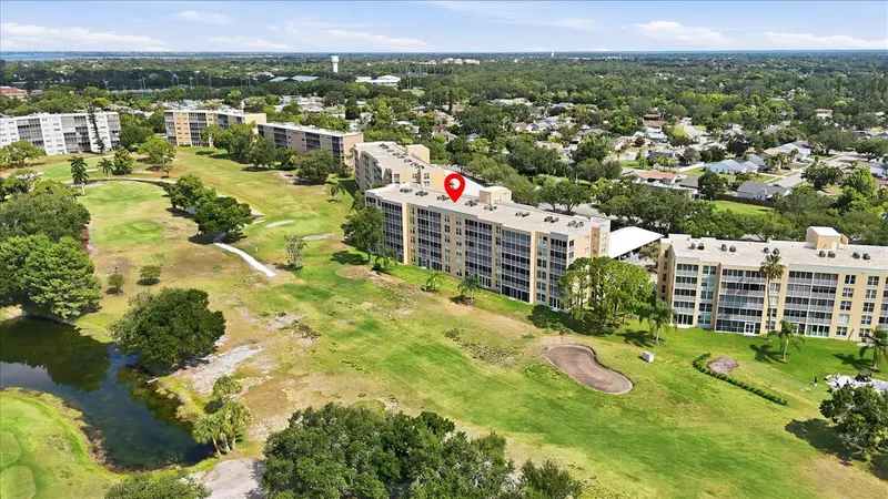 3740 Pinebrook Cir #207, FL