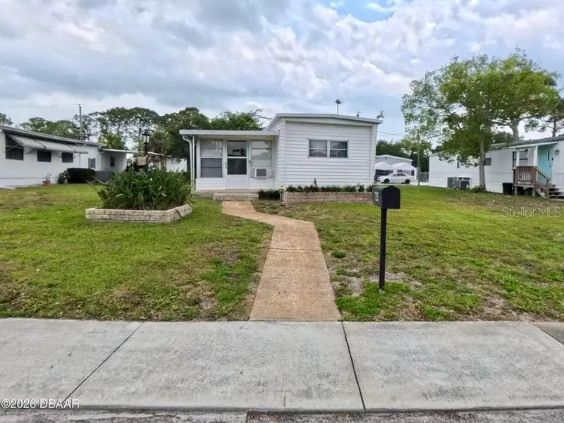 725 Marshall Cir, FL
