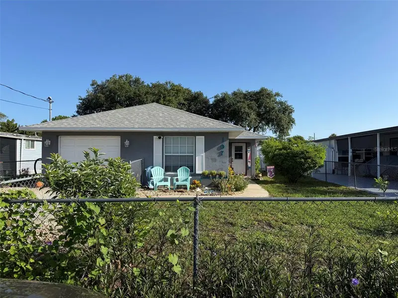 107 Douglas St, FL