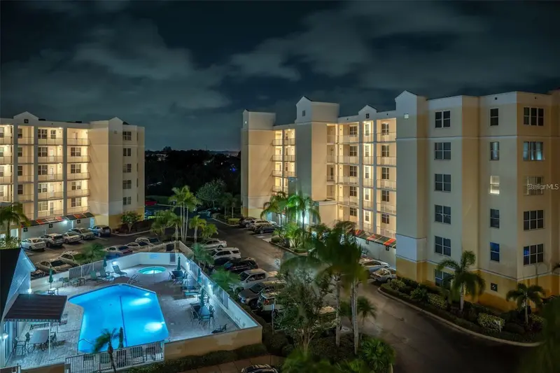 1200 Country Club Dr #2205, FL