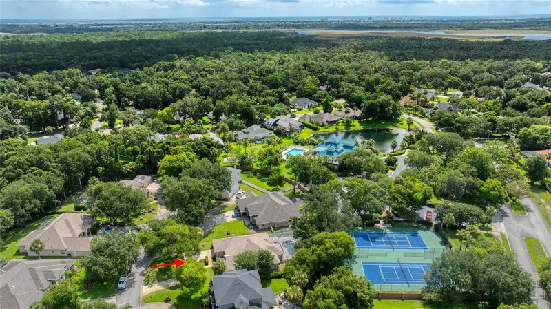 5 Watercliff Ln, FL