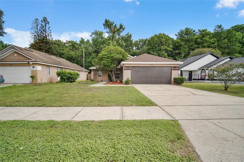 10303 Winding Creek Ln, FL