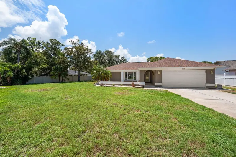 1301 Lily Ct, FL