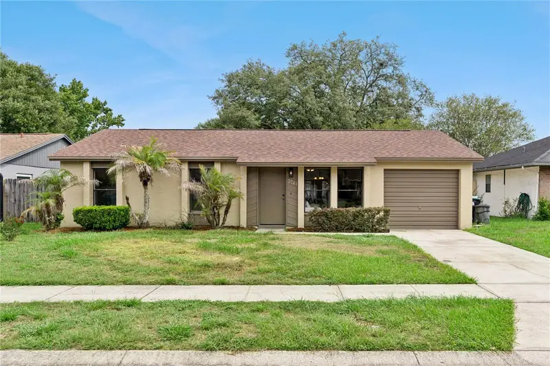 3741 Shady Grove Cir, FL