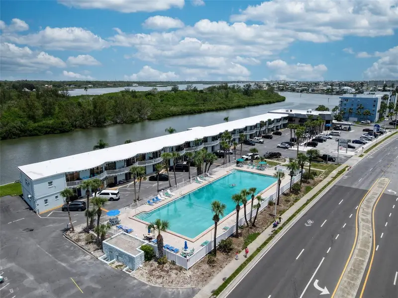 18399 Gulf Blvd #364, FL