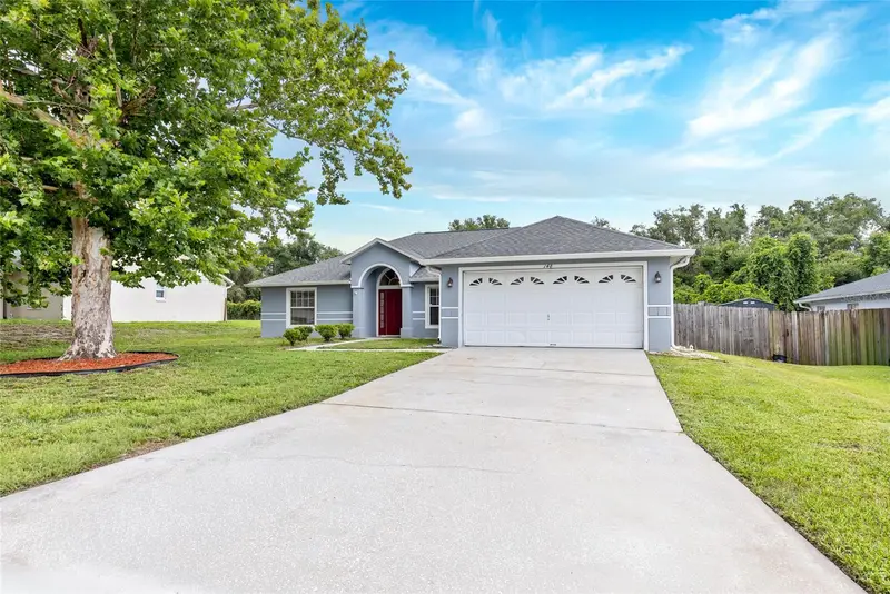 148 Country Lakes Cir, FL