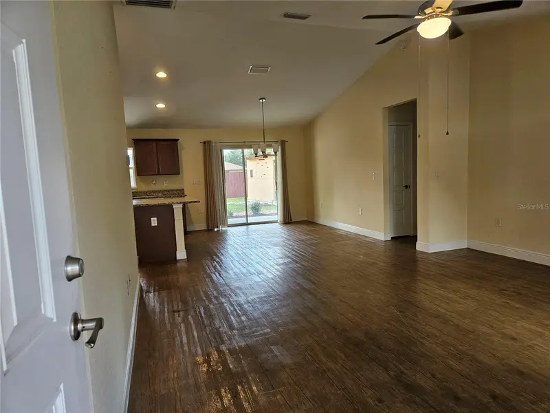 11 Almond Trl, FL