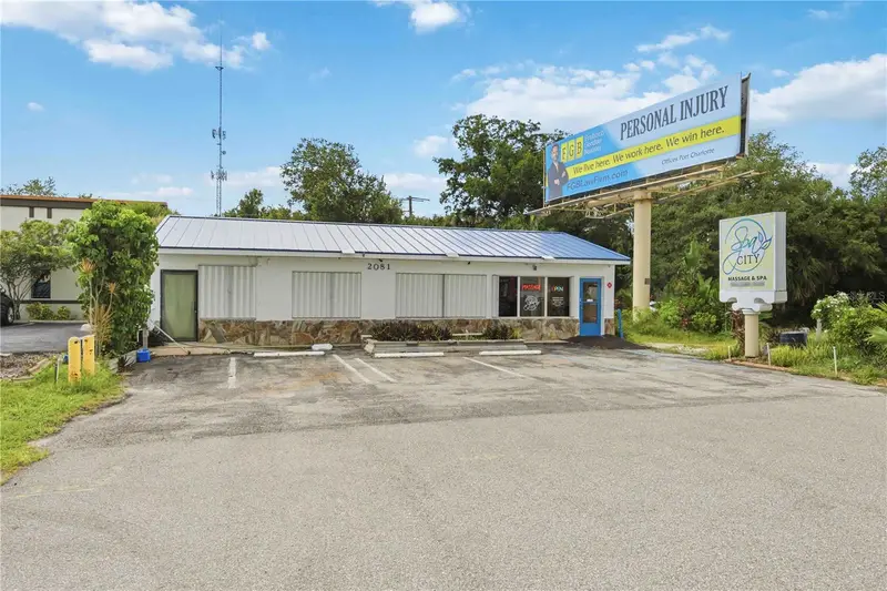 2081 Tamiami Trl, FL