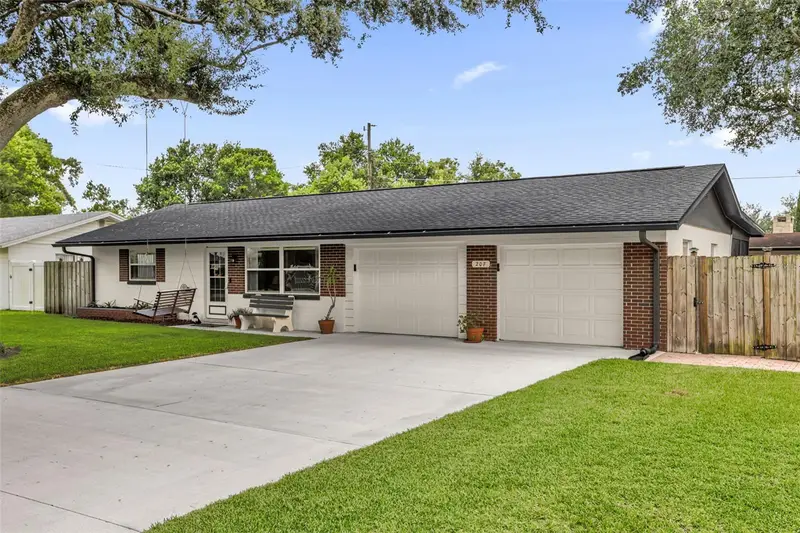 207 Temple Ave, FL