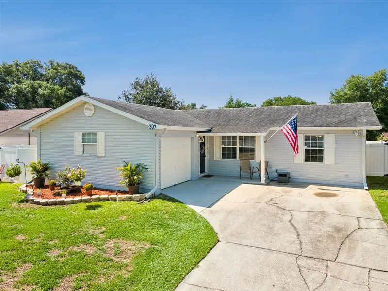 307 Coronado Ct, FL