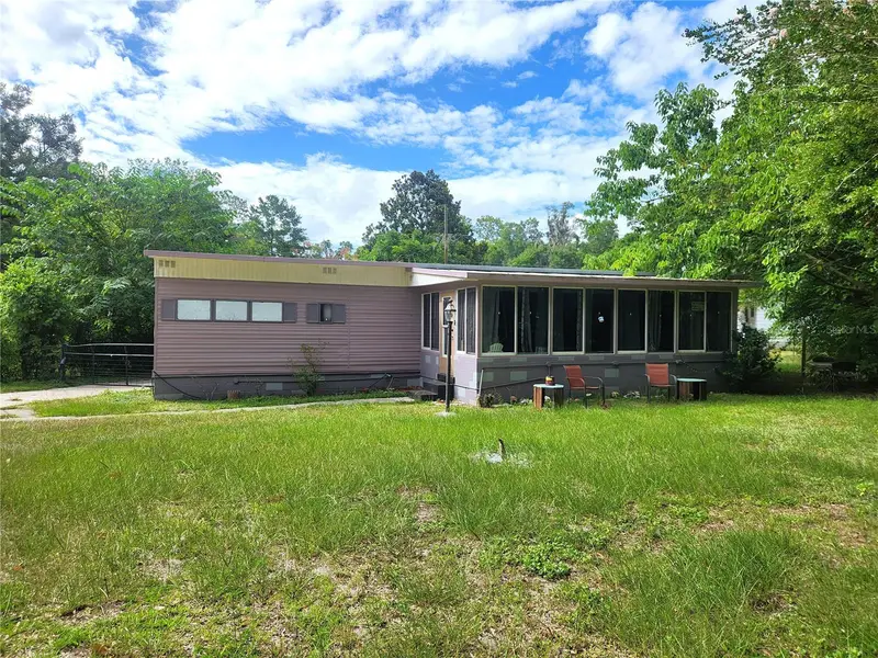 900 Nw 42nd Pl, FL